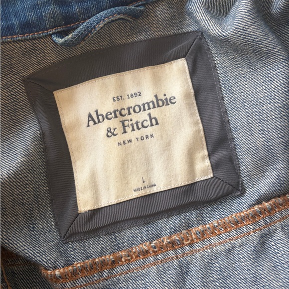 Abercrombie & Fitch Classic Blue Jean Jacket - Picture 3 of 3